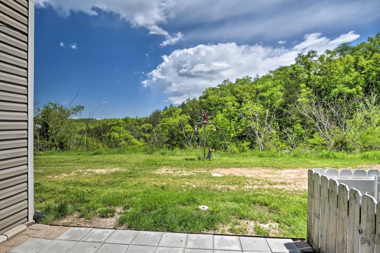 Apartment With Patio, 4 Mi To Silver Dollar City! Branson Exterior foto